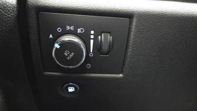 Used 2017 Jeep Grand Cherokee Altitude AWD/4WD image 20