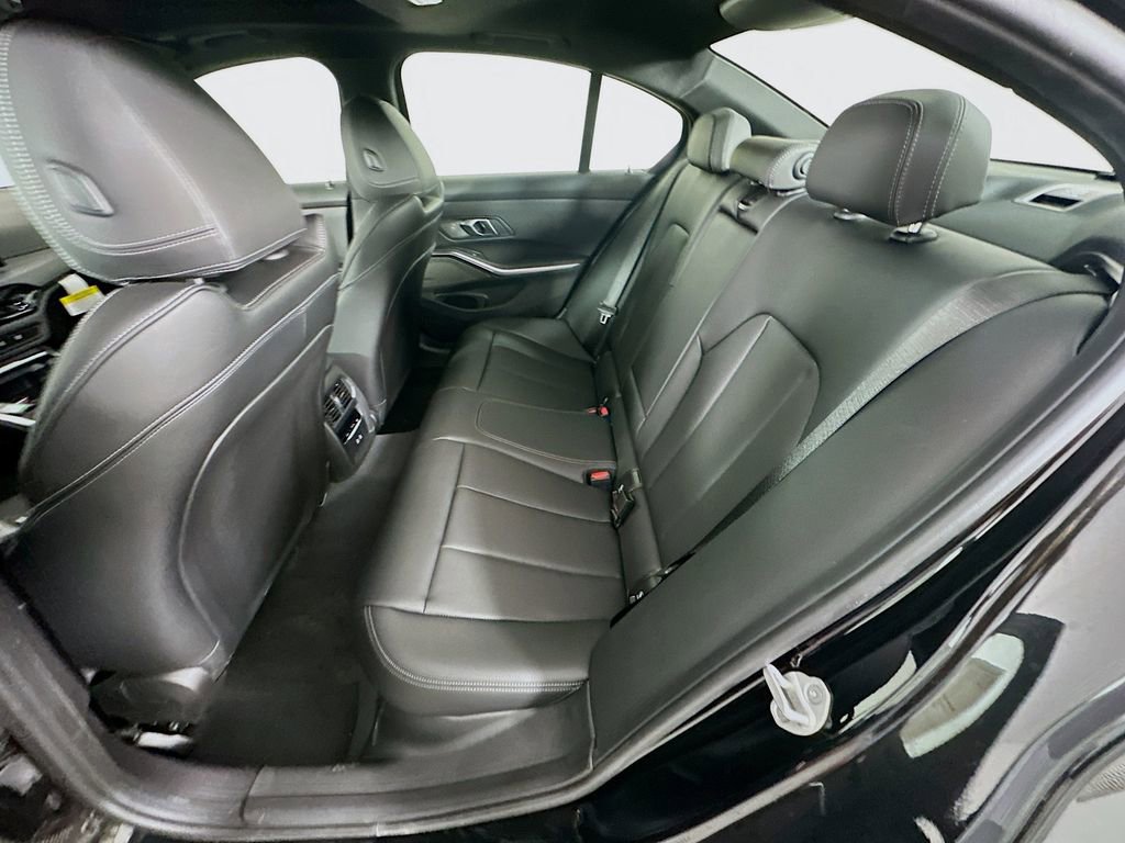 New 2026 BMW 330i xDrive Sedan w/ M Sport Package image 32