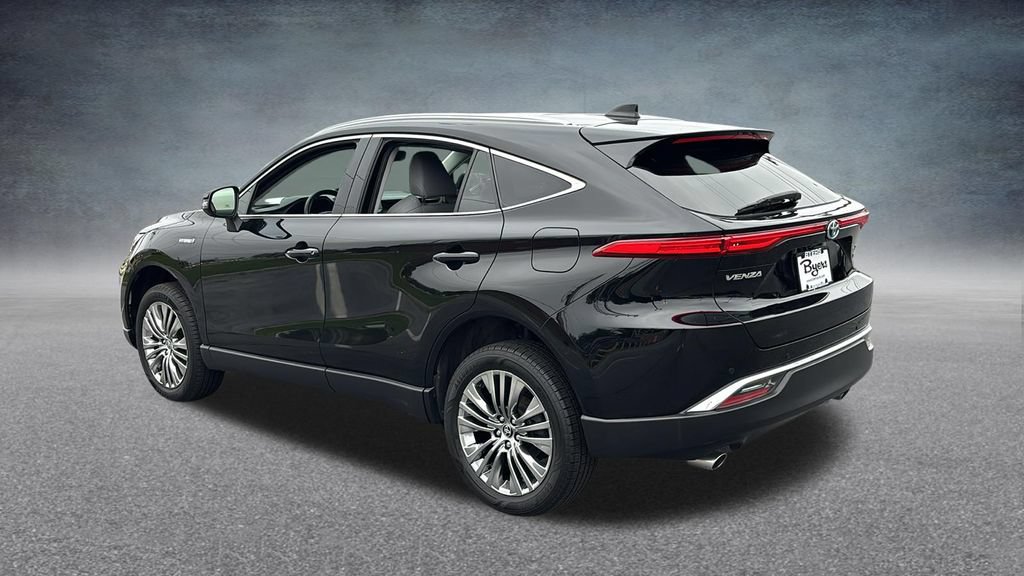Used 2021 Toyota Venza XLE w/ Softex Package AWD/4WD image 6