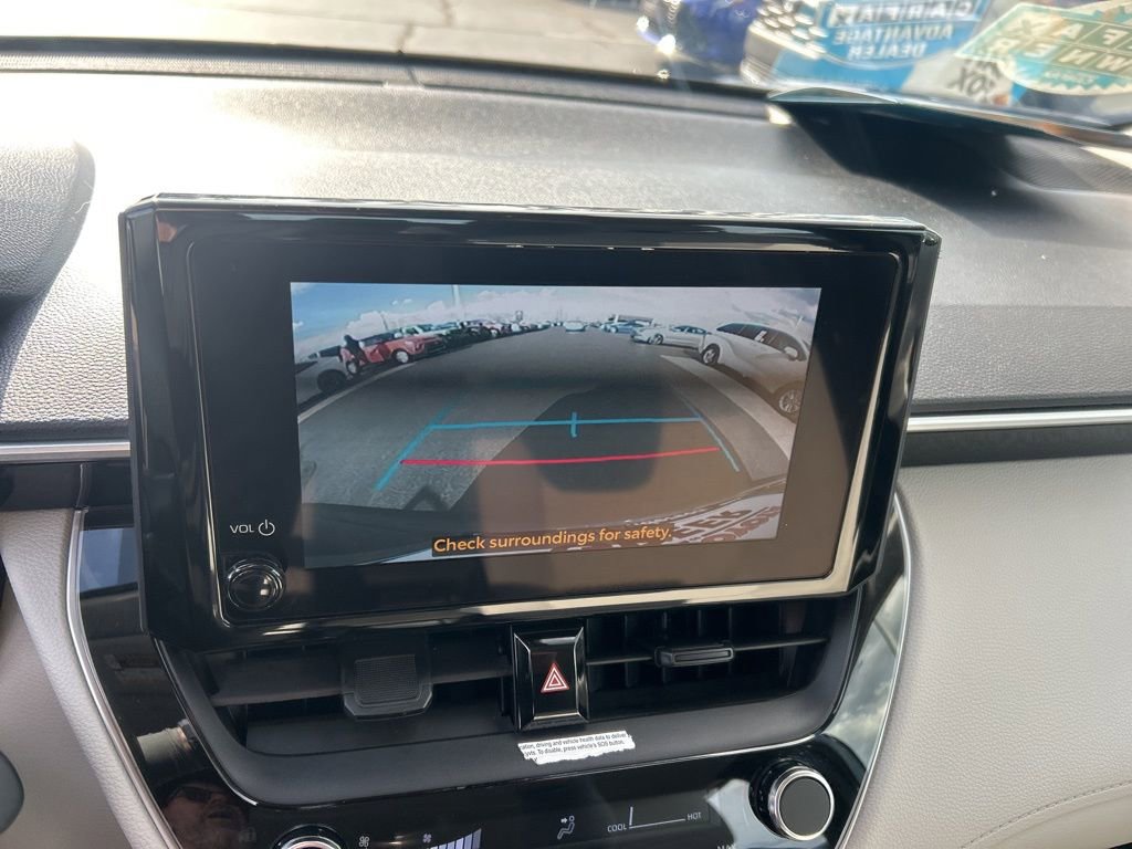Used 2023 Toyota Corolla Cross L image 11