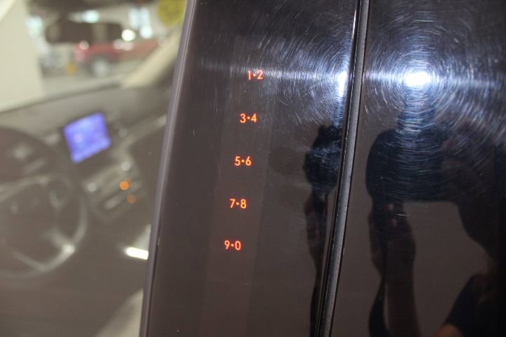 Used 2022 Ford Explorer XLT w/ Equipment Group 202A image 14