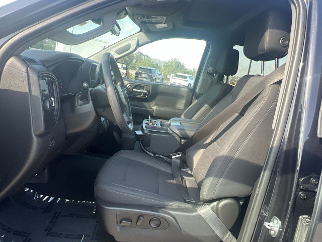 Used 2023 Chevrolet Silverado 1500 Custom image 18