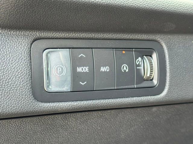 Used 2024 Chevrolet Traverse RS w/ LPO, Floor Liner Package image 23