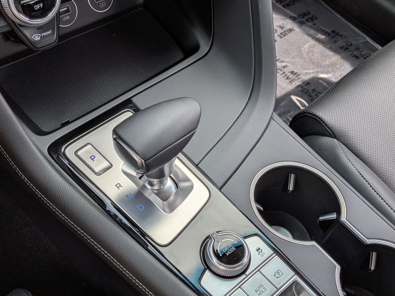 Used 2023 Genesis G70 2.0T RWD image 13