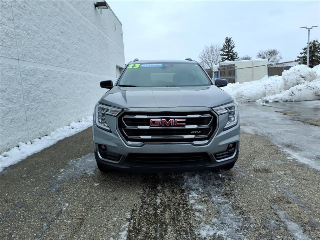 Certified 2023 GMC Terrain AT4 image 2