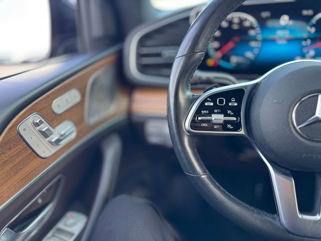 Used 2022 Mercedes-Benz GLS 450 4MATIC image 7