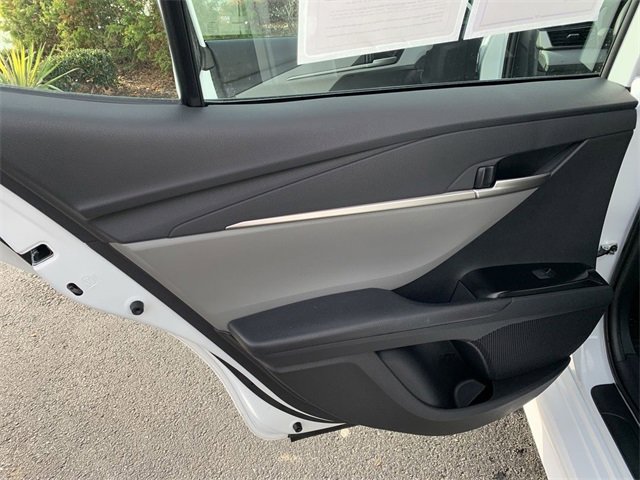 Used 2025 Toyota Camry SE image 15