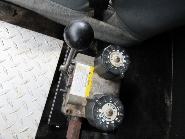 Used 2015 Ford F550 2WD Regular Cab Super Duty image 33