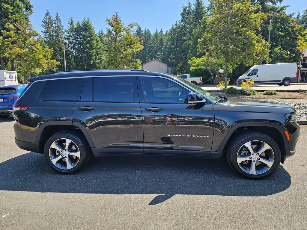 Used 2023 Jeep Grand Cherokee L Limited w/ Luxury Tech Group II AWD/4WD image 4