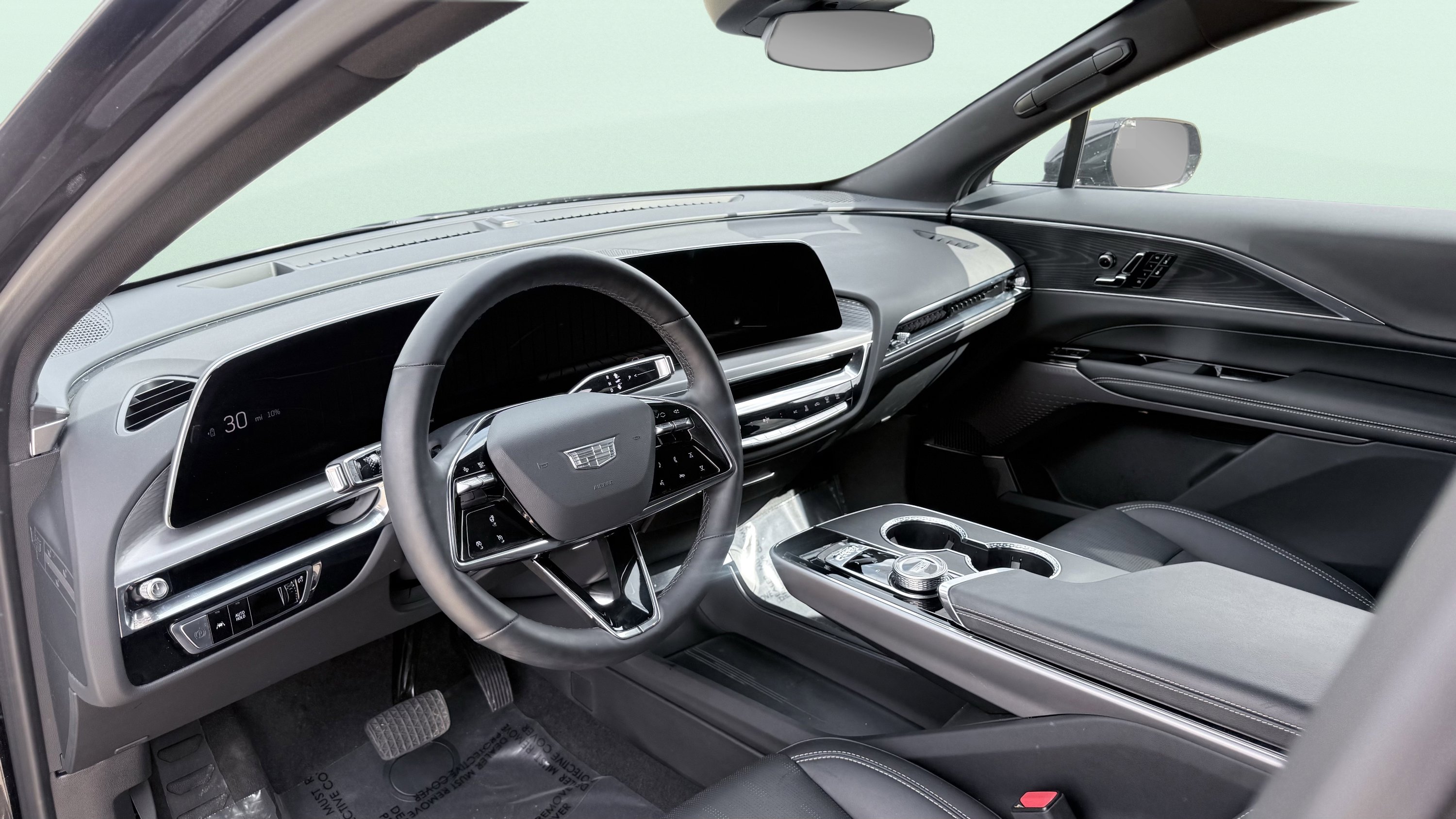 Used 2025 Cadillac Lyriq Luxury AWD/4WD image 24