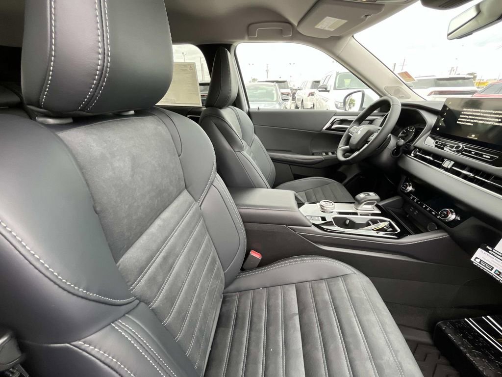 New 2026 Mitsubishi Outlander SE FWD image 19