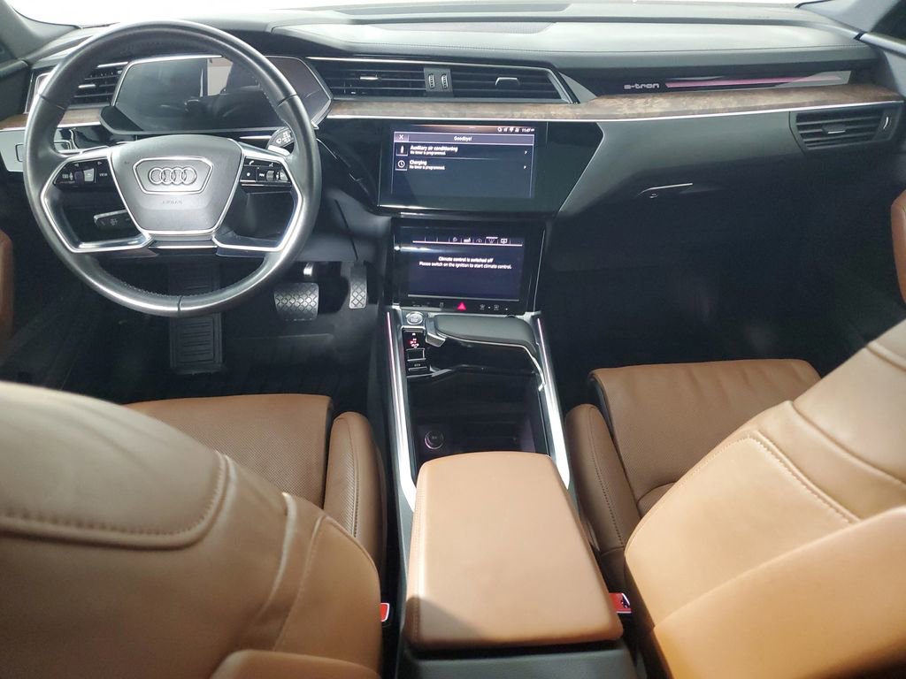 Used 2019 Audi e-tron Prestige w/ Prestige Package image 13