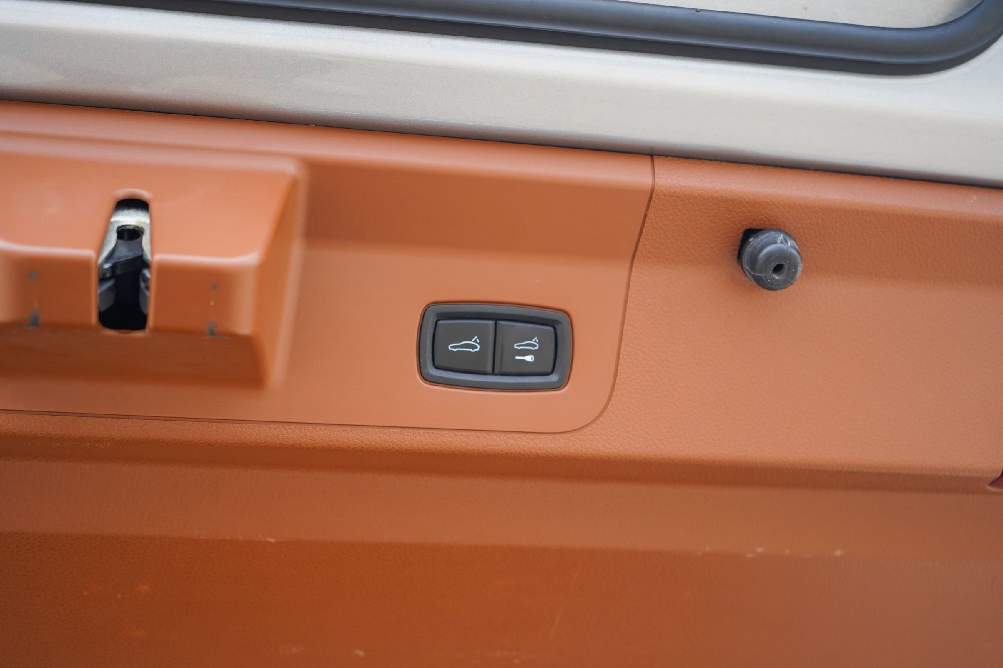 Used 2018 Porsche Panamera 4S image 29