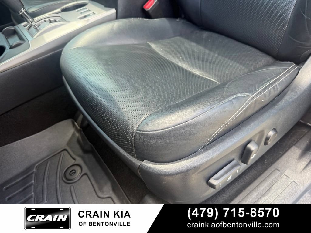 Used 2015 Toyota 4Runner Limited AWD/4WD image 24