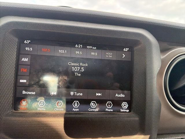 Used 2021 Jeep Gladiator Sport AWD/4WD image 15