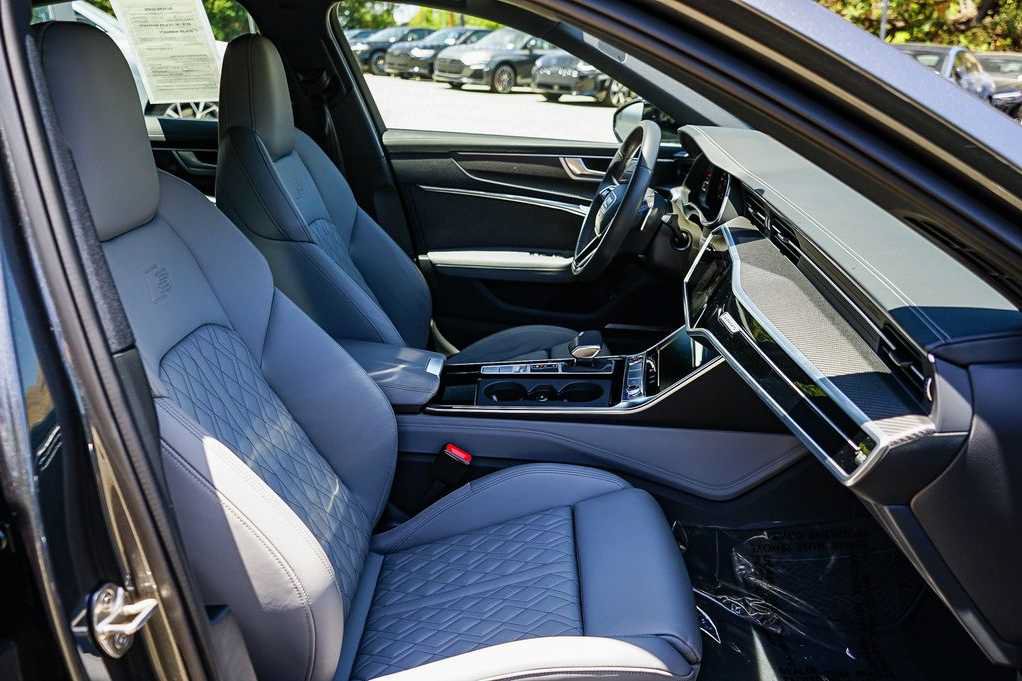 Used 2025 Audi S6 Premium Plus AWD/4WD image 17