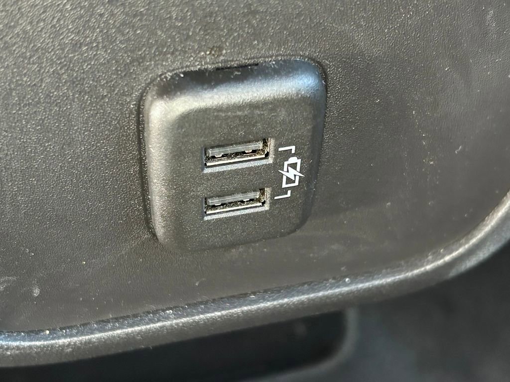 Used 2024 GMC Terrain SLE image 20