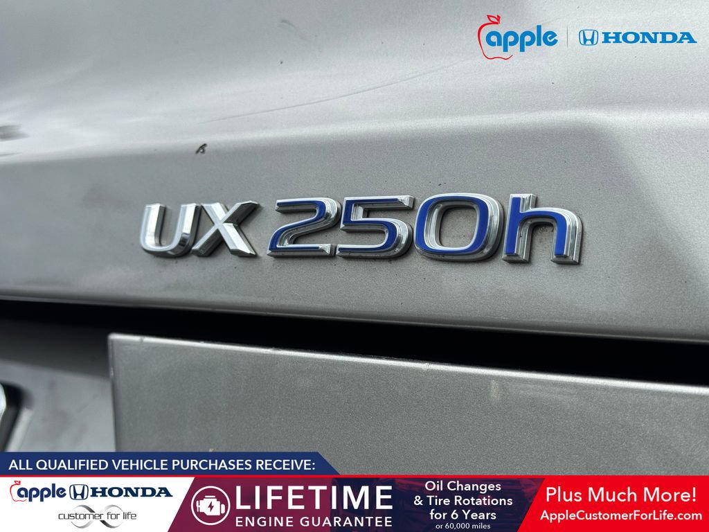 Used 2019 Lexus UX 250h AWD/4WD image 23