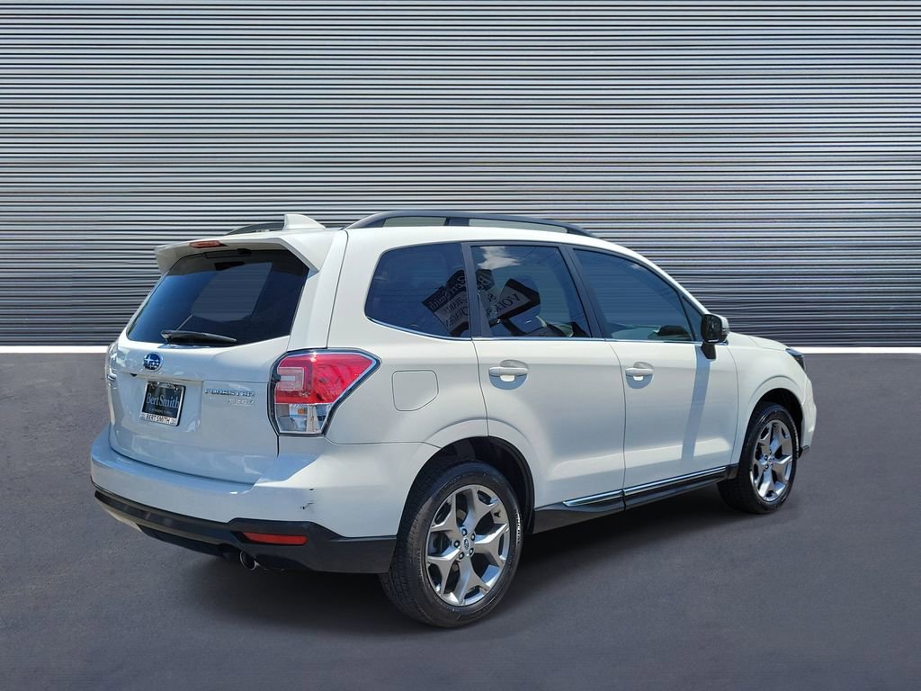 Used 2017 Subaru Forester 2.5i Touring AWD/4WD image 3