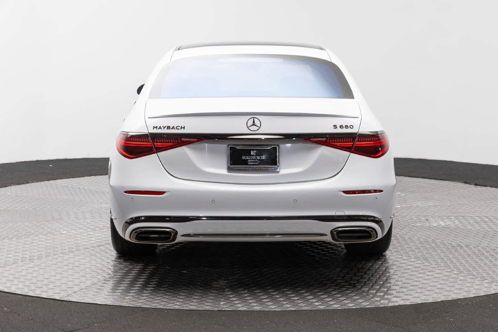 Used 2024 Mercedes-Benz Maybach S 680 4MATIC image 5