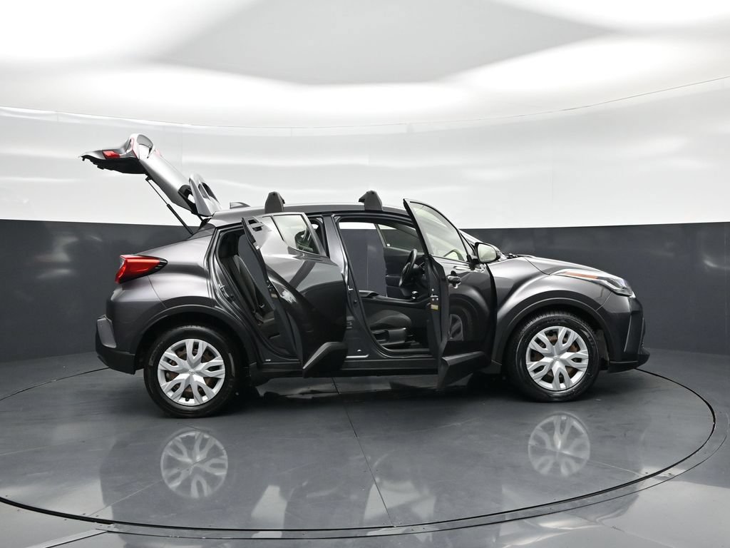 Used 2020 Toyota C-HR LE FWD image 5
