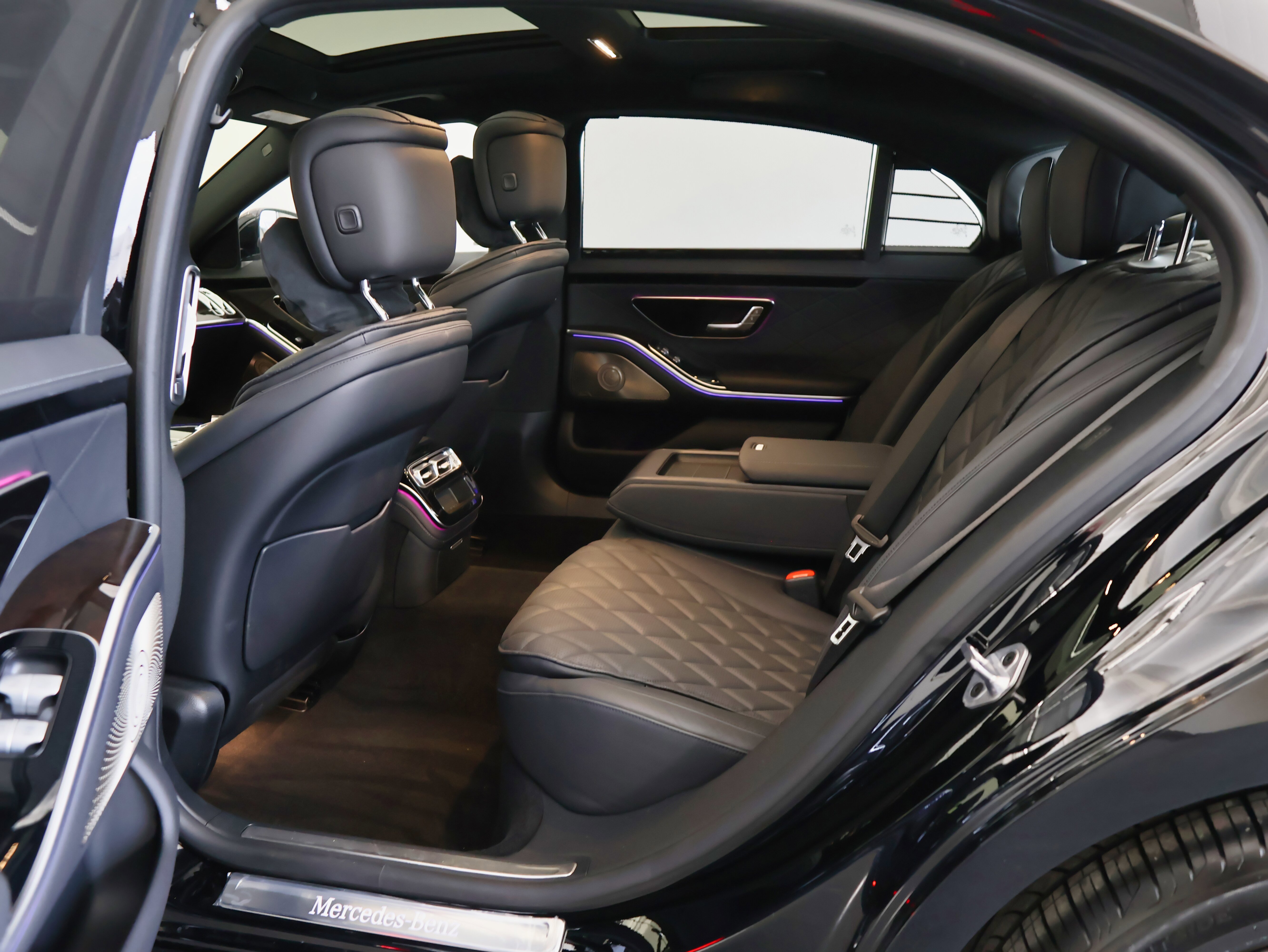 Used 2023 Mercedes-Benz S 580 4MATIC Sedan image 26