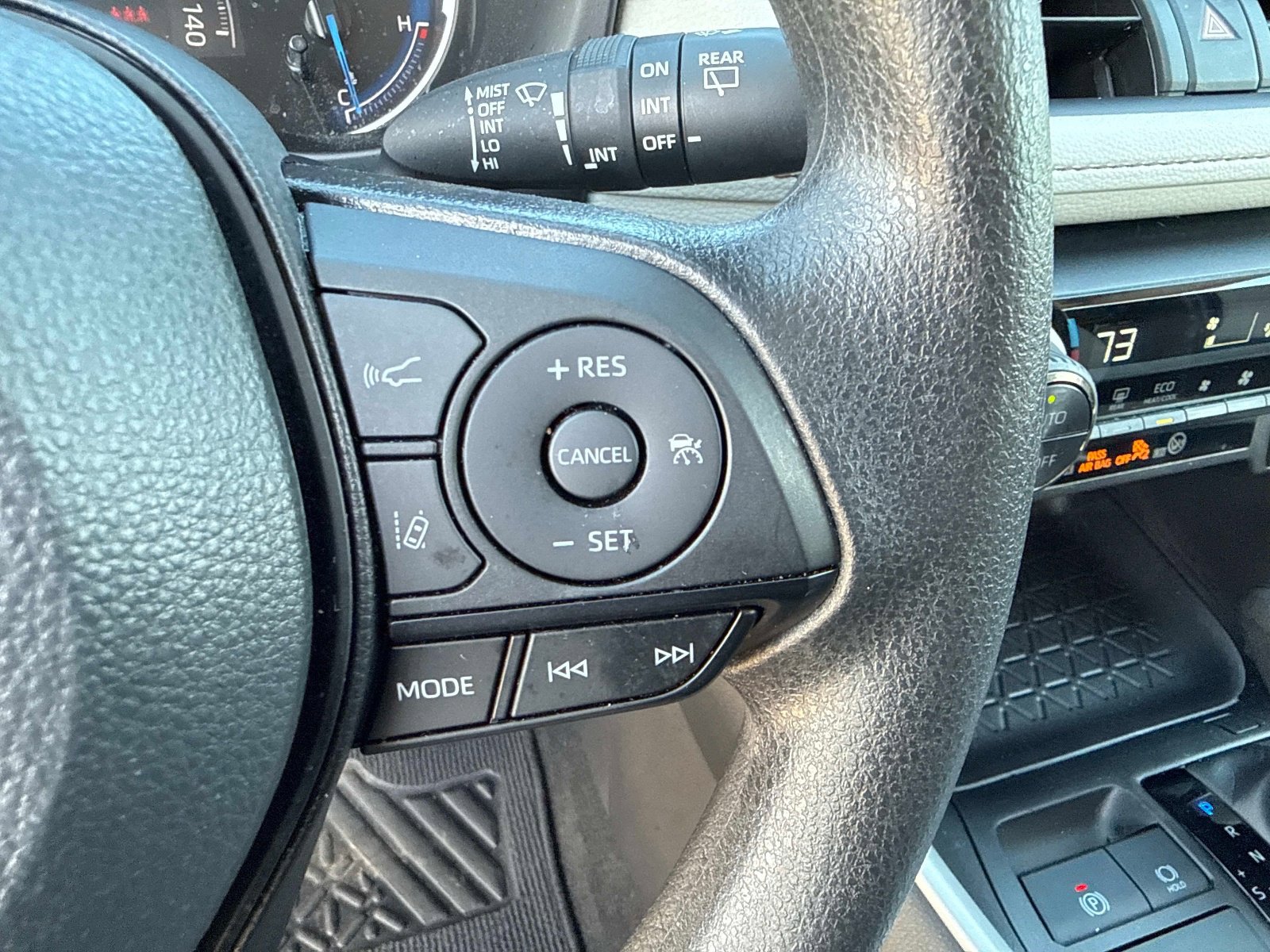 Used 2024 Toyota RAV4 XLE image 27