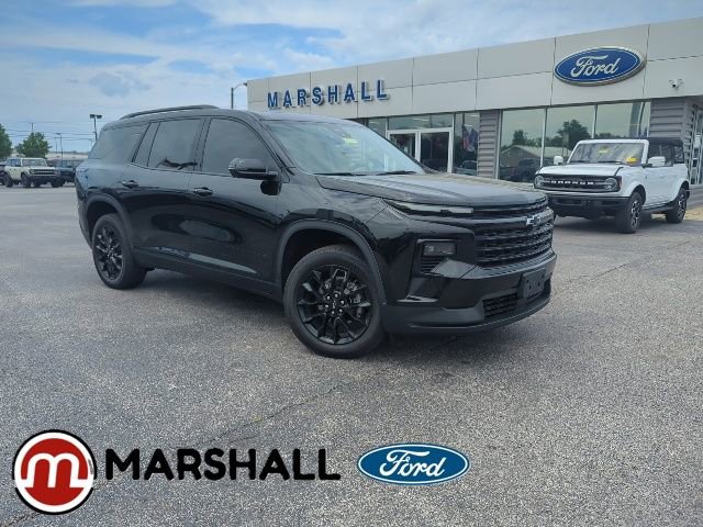 Used 2024 Chevrolet Traverse LT w/ Midnight/Sport Edition AWD/4WD image 1