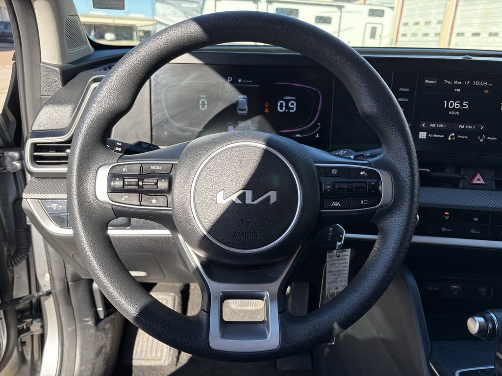 Used 2024 Kia Sportage LX image 15