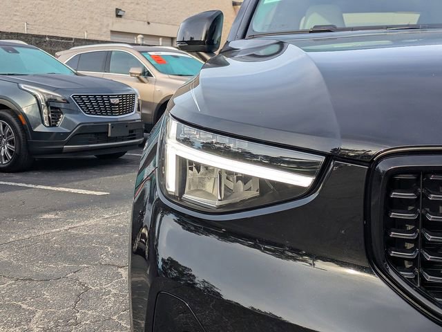 Used 2023 Volvo XC40 B5 Plus w/ Protection Package Premier image 9