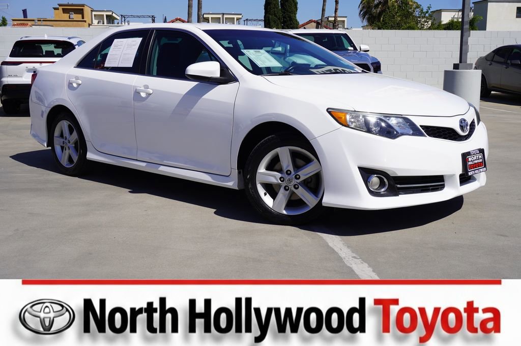 Used 2014 Toyota Camry SE