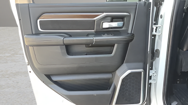 Used 2022 RAM 2500 Laramie AWD/4WD image 36