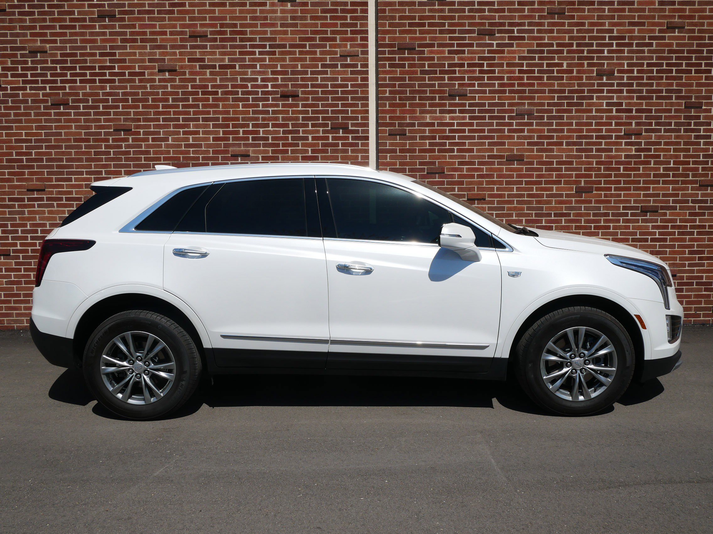 Certified 2022 Cadillac XT5 Premium Luxury FWD image 26