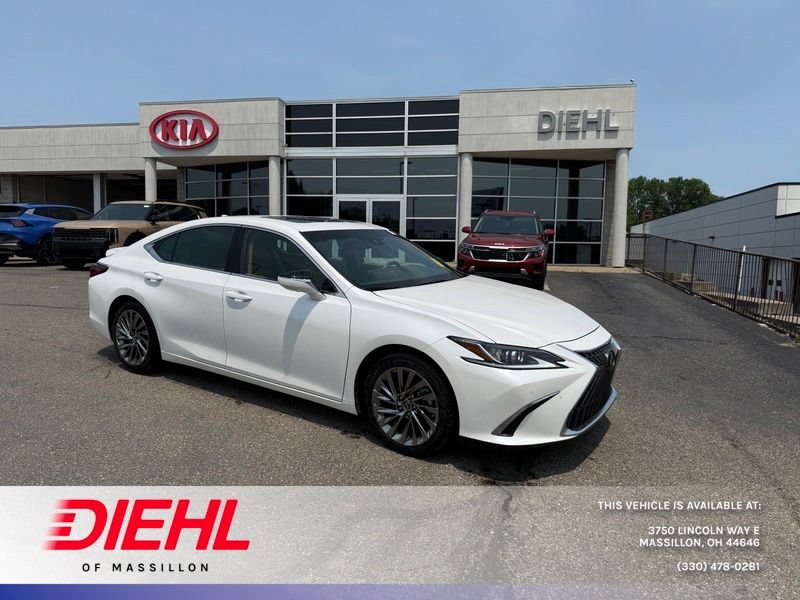 Used 2024 Lexus ES 300h w/ Accessory Package (Z1)
