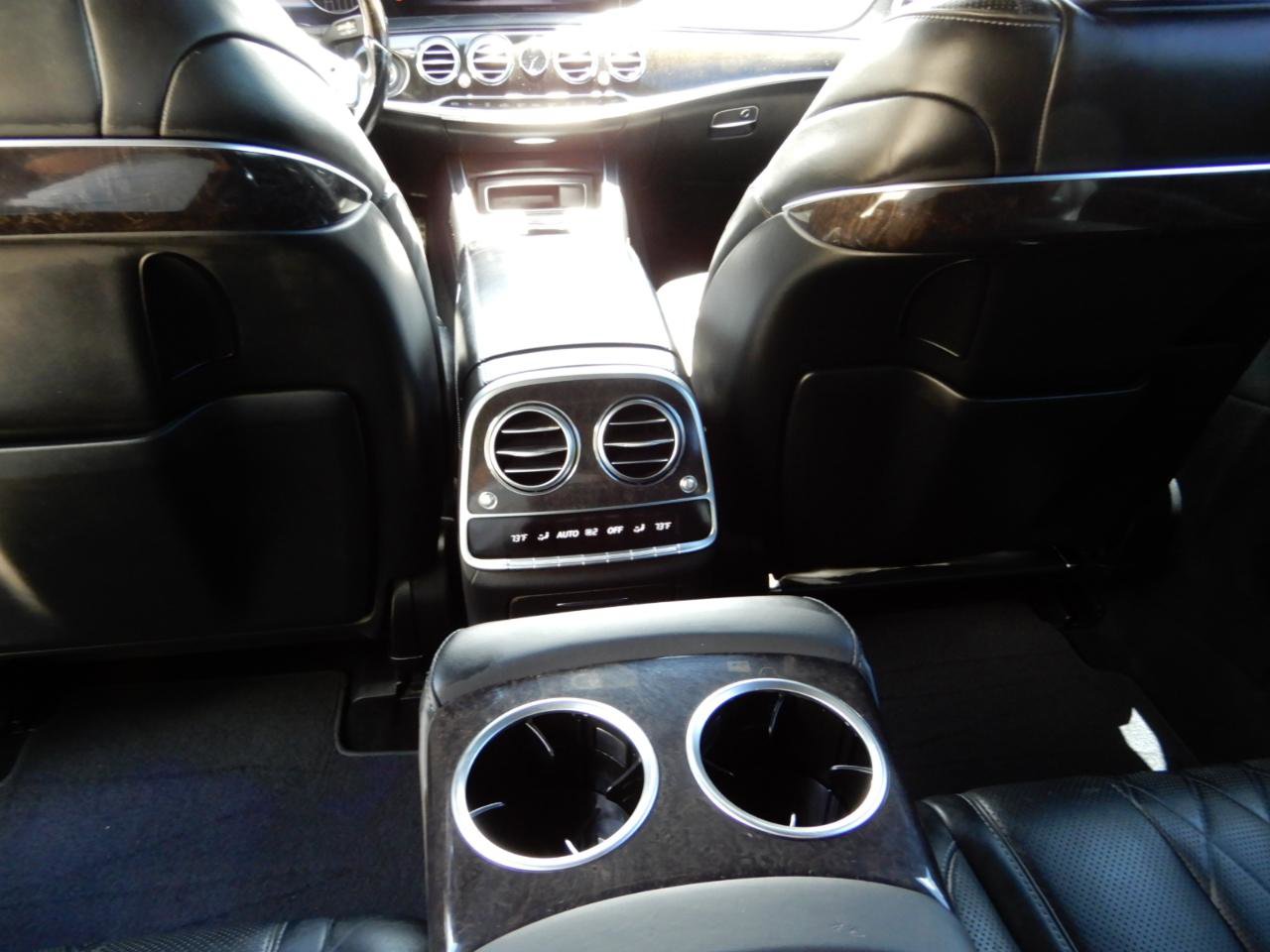 Used 2018 Mercedes-Benz S 560 Sedan w/ AMG Line Exterior image 24