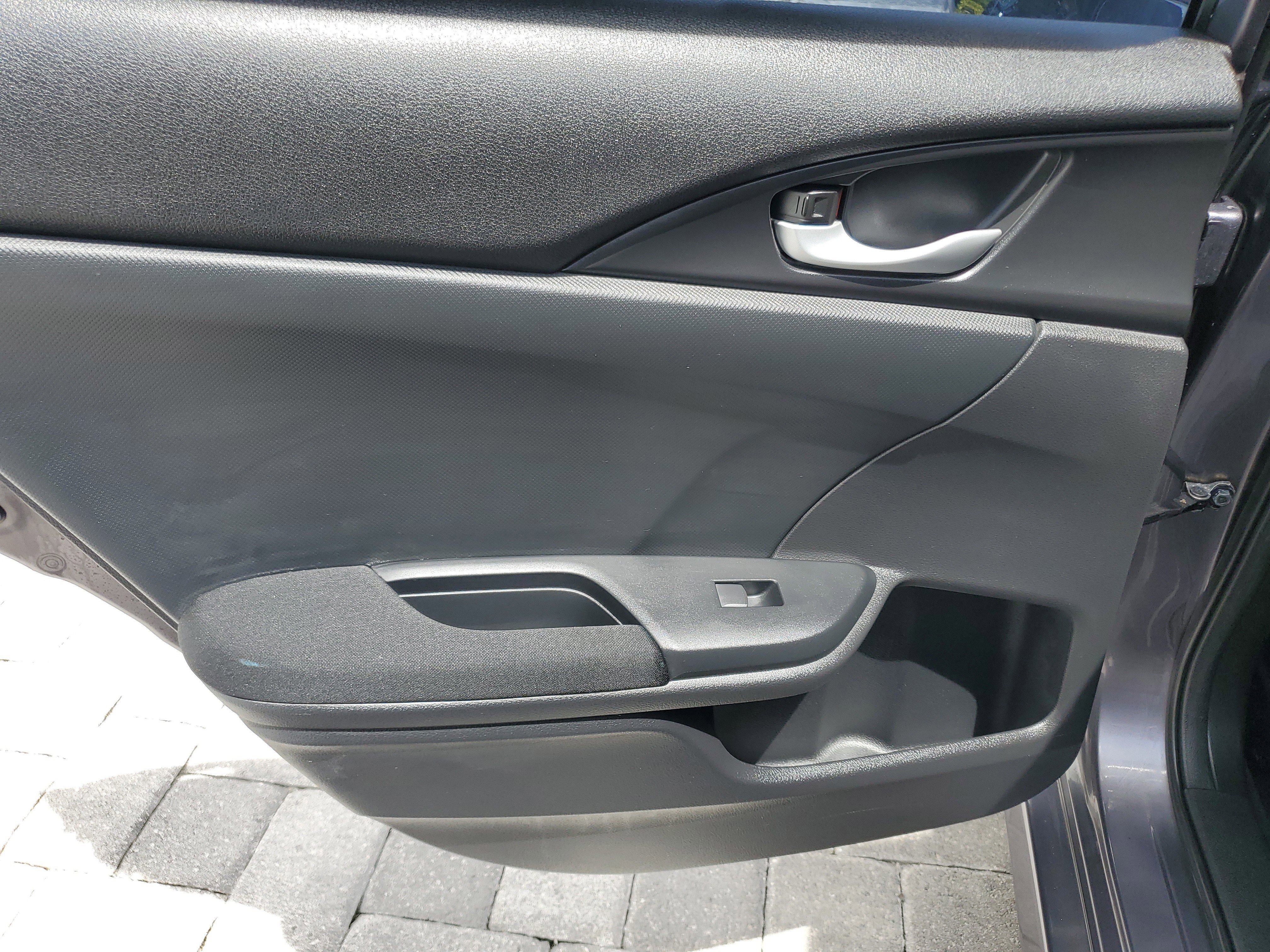 Used 2017 Honda Civic EX image 10