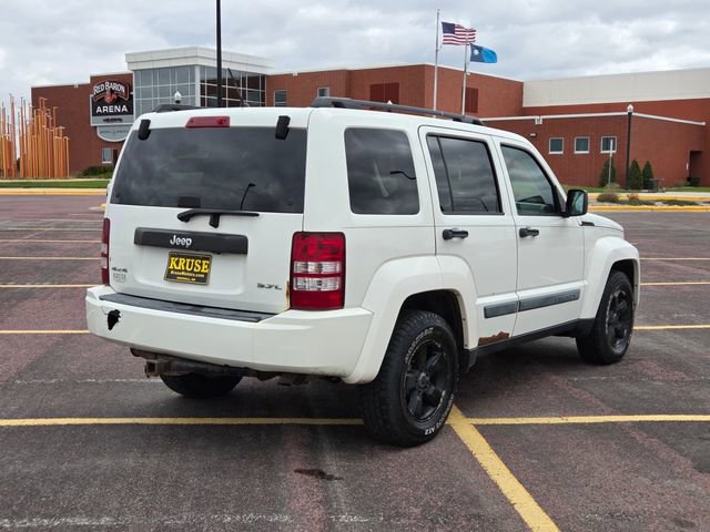 Used 2008 Jeep Liberty Sport w/ Popular Equipment Group AWD/4WD image 3