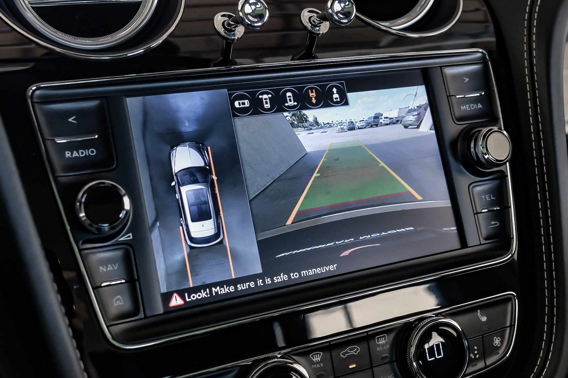 Used 2017 Bentley Bentayga image 20