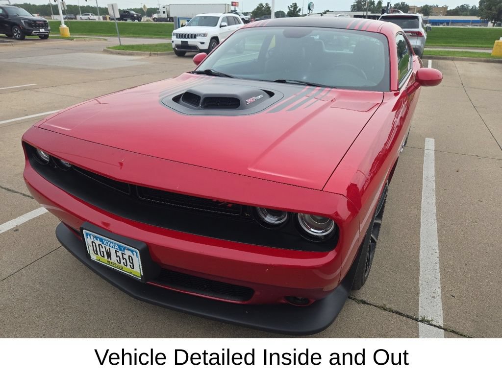 Used 2017 Dodge Challenger R/T Scat Pack RWD image 7