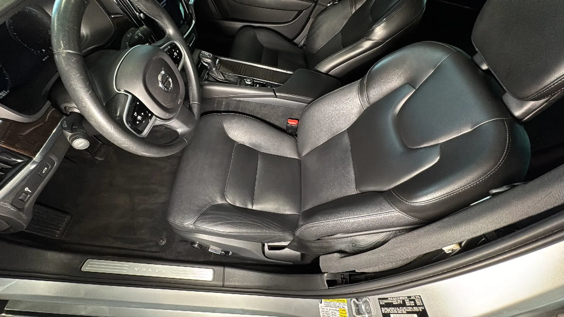 Used 2019 Volvo S90 T5 Momentum FWD image 42
