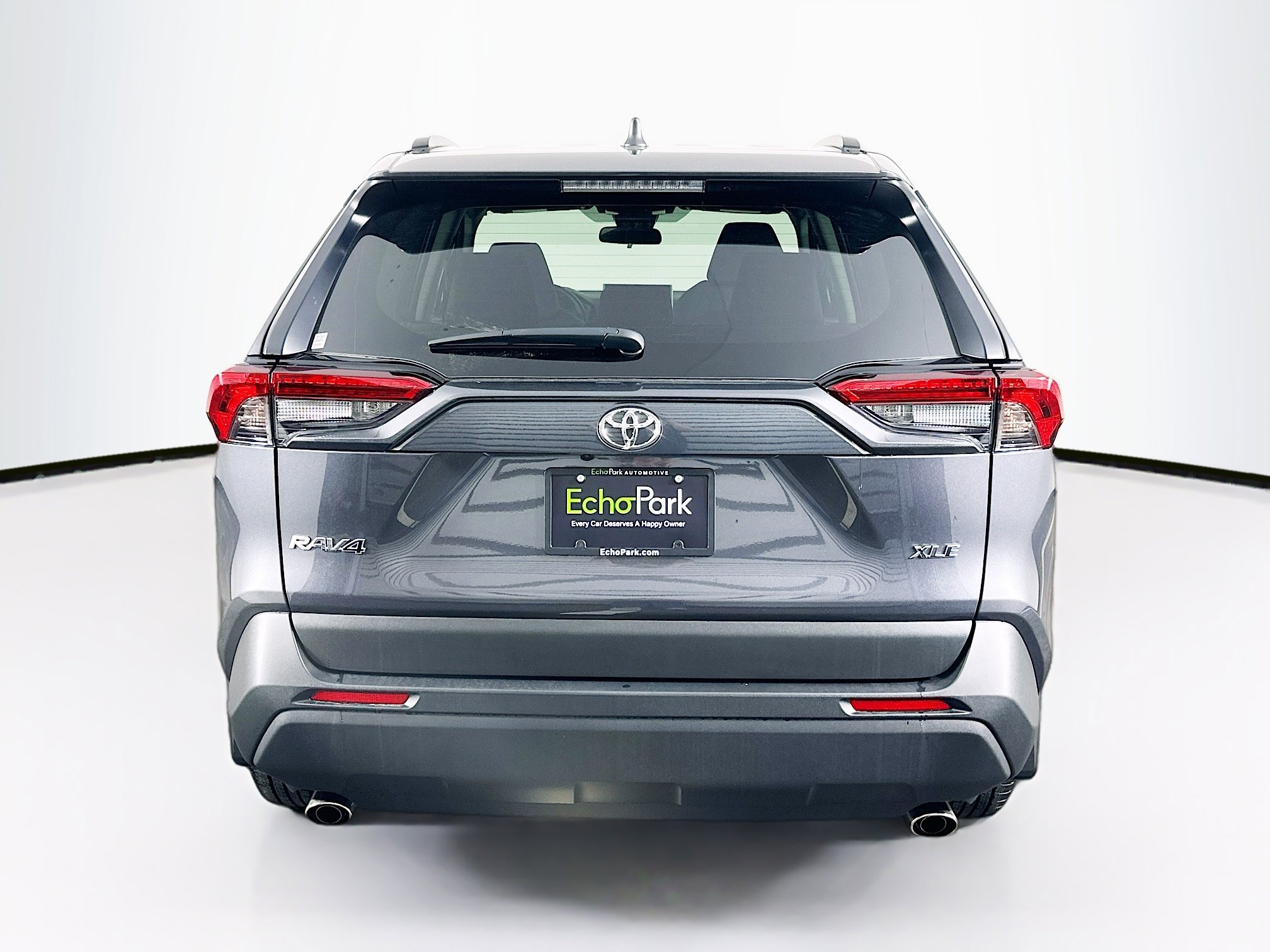 Used 2025 Toyota RAV4 XLE w/ Convenience Package image 7