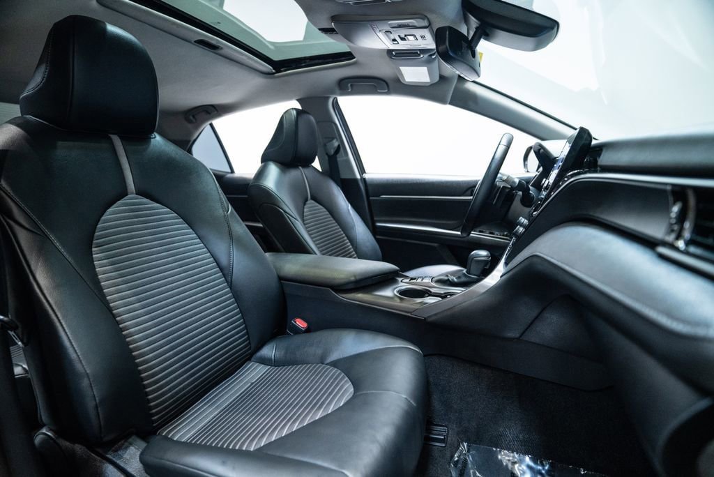 Certified 2023 Toyota Camry SE w/ Convenience Package image 14