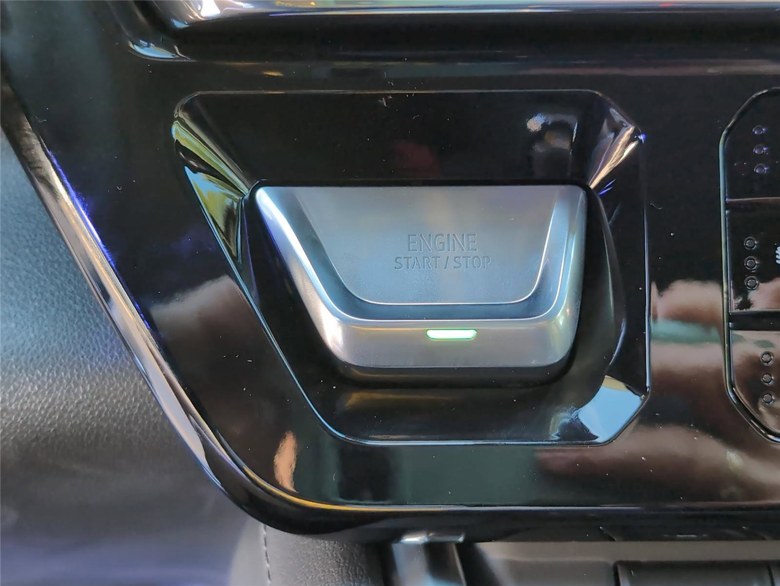 New 2026 GMC Sierra 1500 Denali w/ Denali Reserve Package image 24