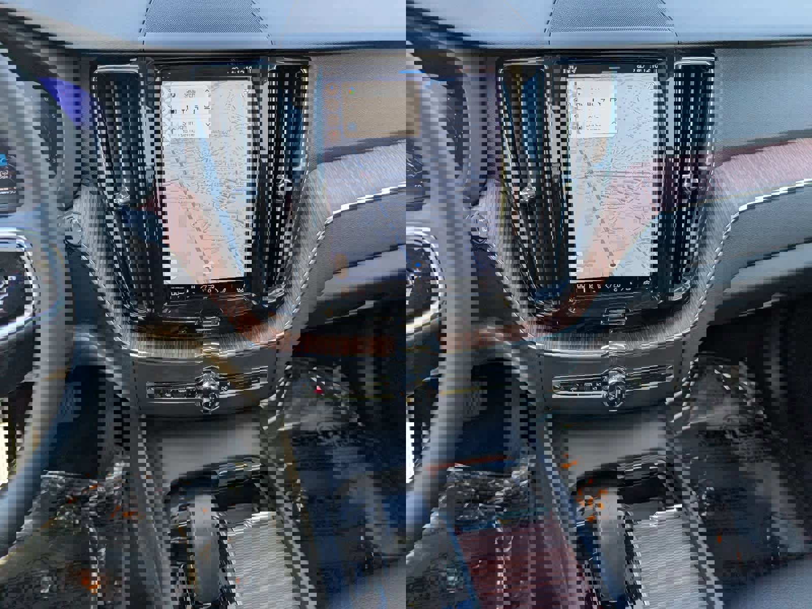 Used 2023 Volvo XC60 B5 Plus image 17