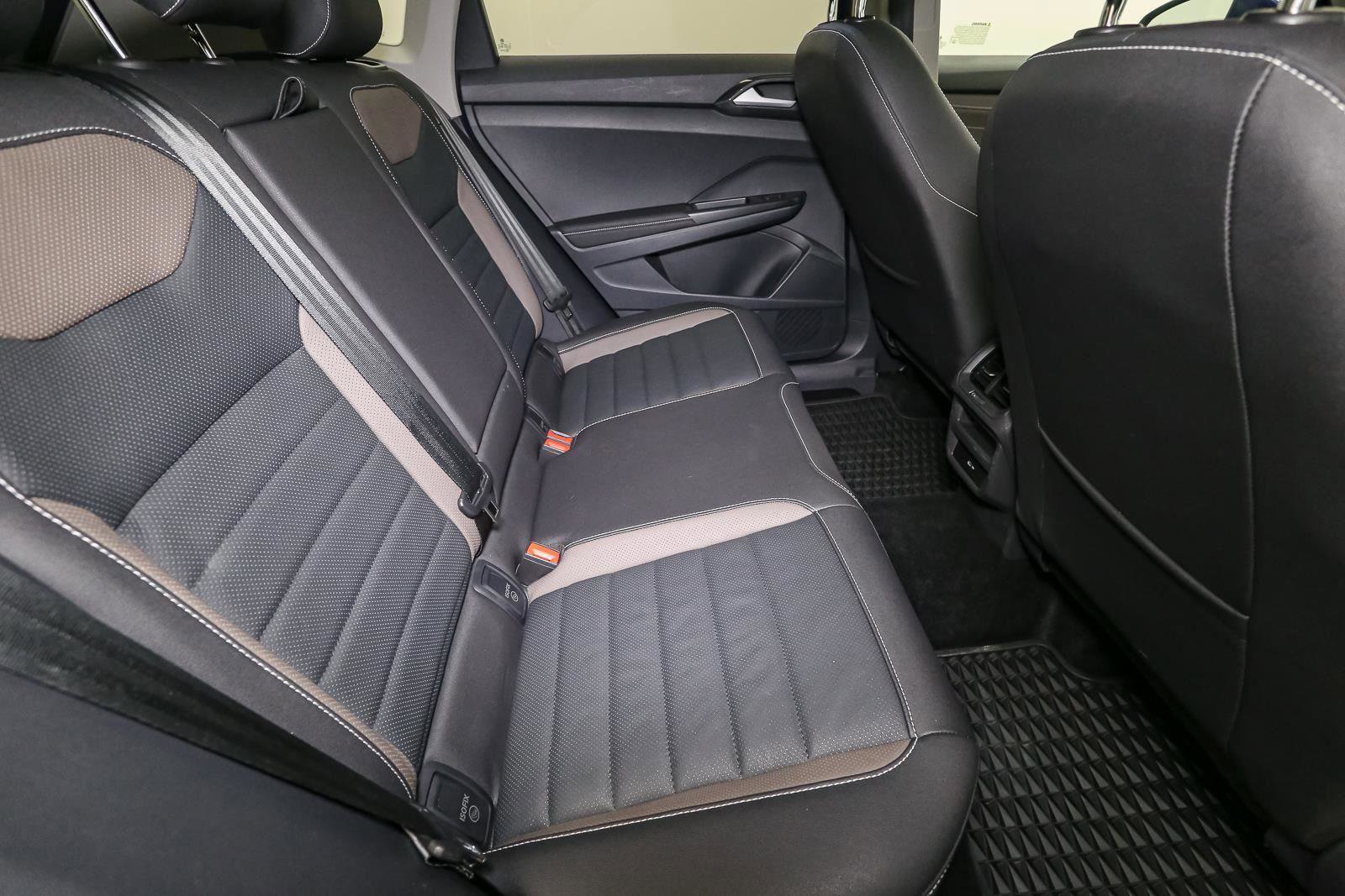 Certified 2024 Volkswagen Taos SEL image 23