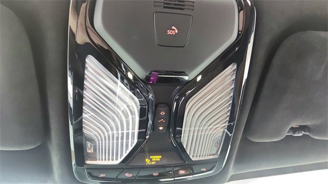 Used 2025 BMW X7 M60i image 58