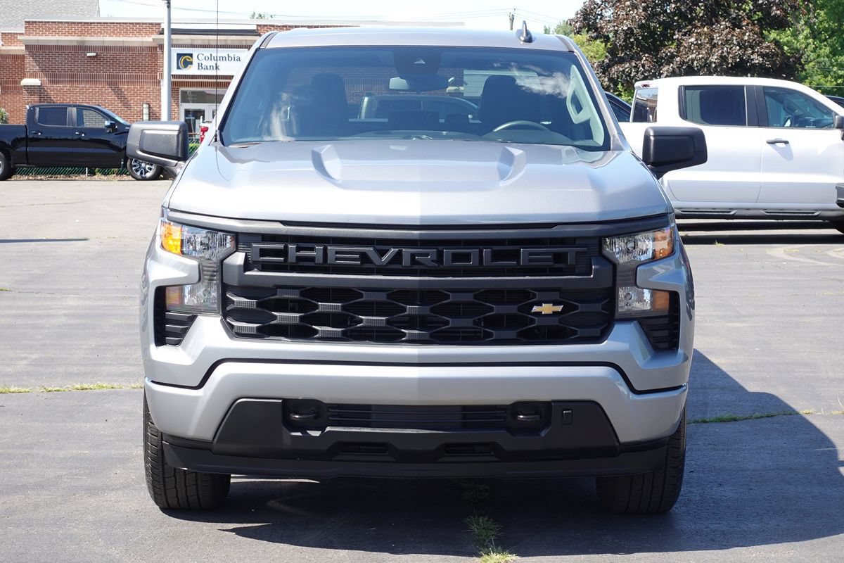 Used 2024 Chevrolet Silverado 1500 Custom AWD/4WD image 5