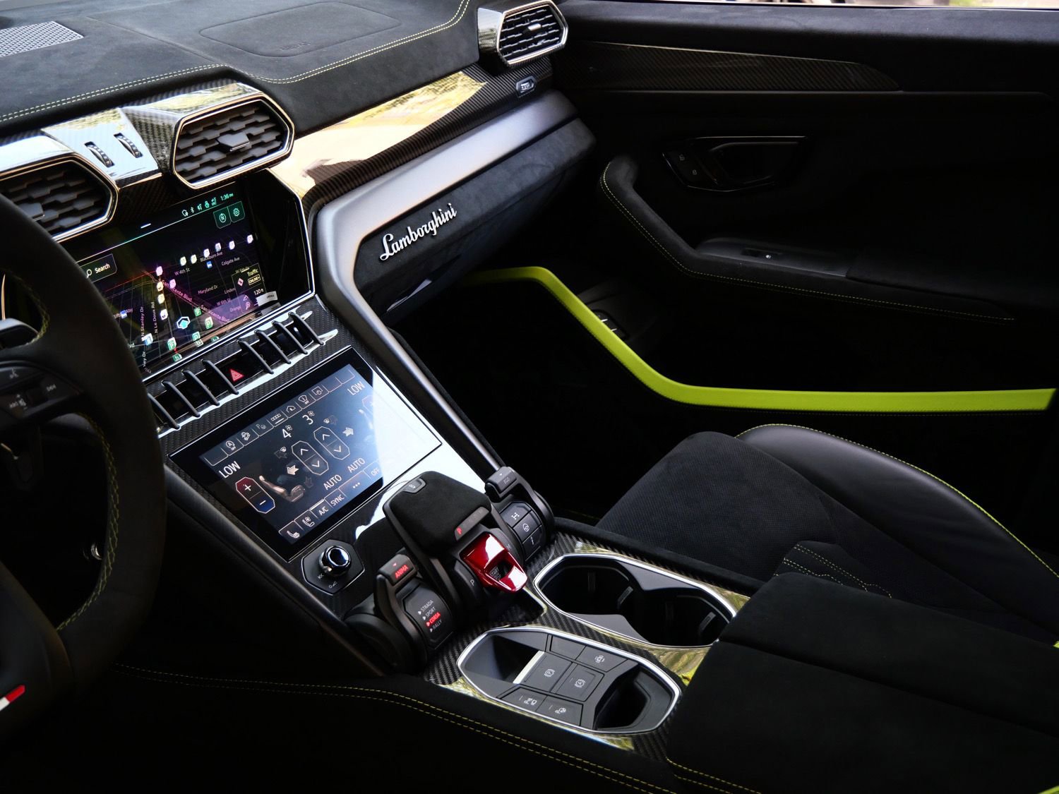 Used 2024 Lamborghini Urus Performante image 25