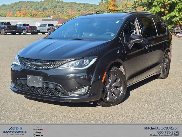 Certified 2020 Chrysler Pacifica Limited w/ S Appearance Package