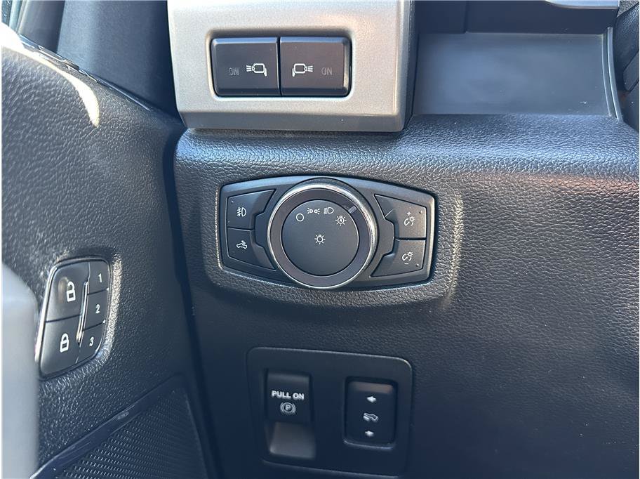 Used 2019 Ford F150 Lariat AWD/4WD image 29